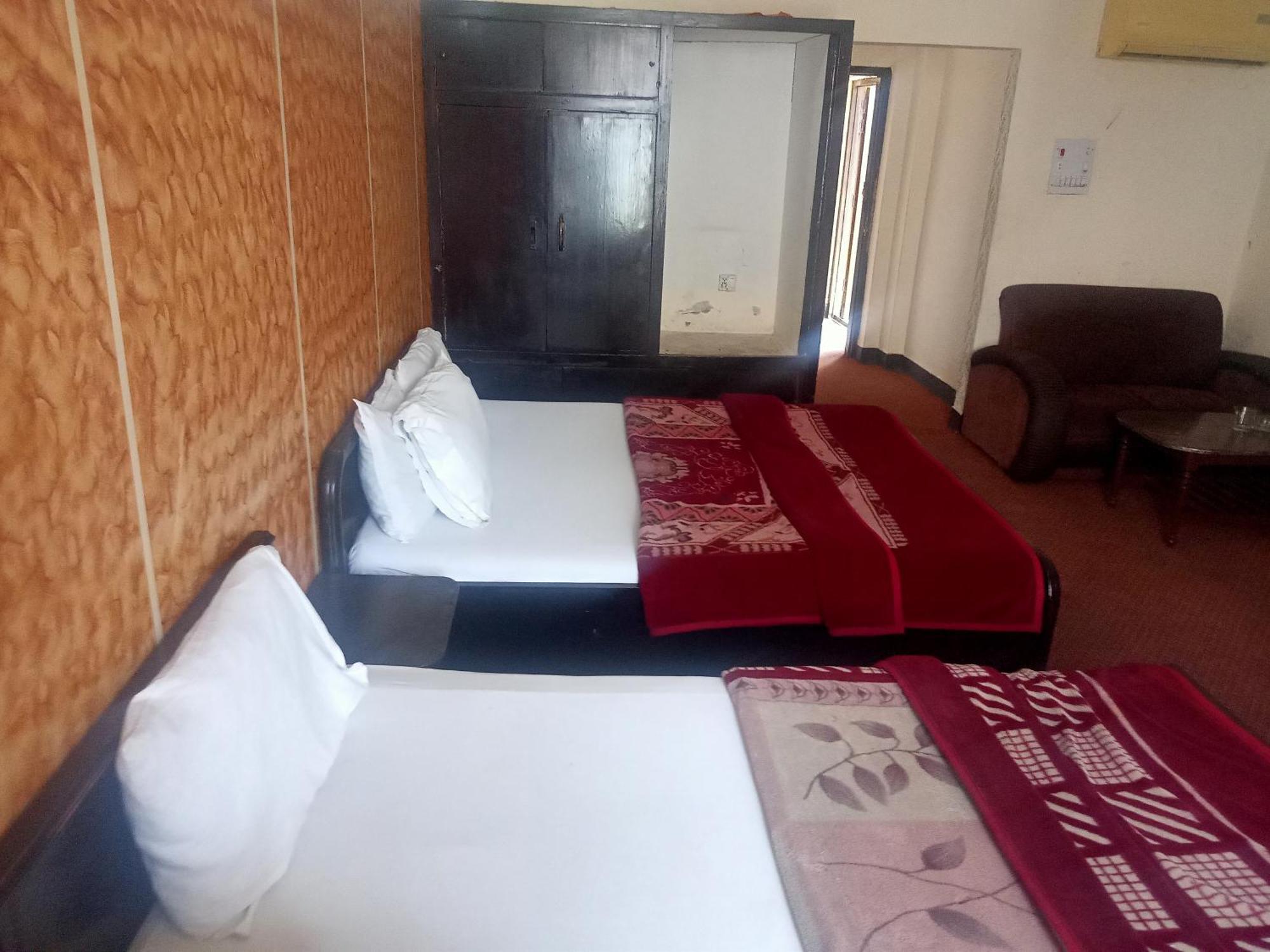 Hotel Al Badar Rawalpindi Dış mekan fotoğraf